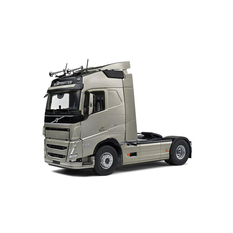 2021 Volvo Globetrotter XL Semi Truck 1/24 échelle