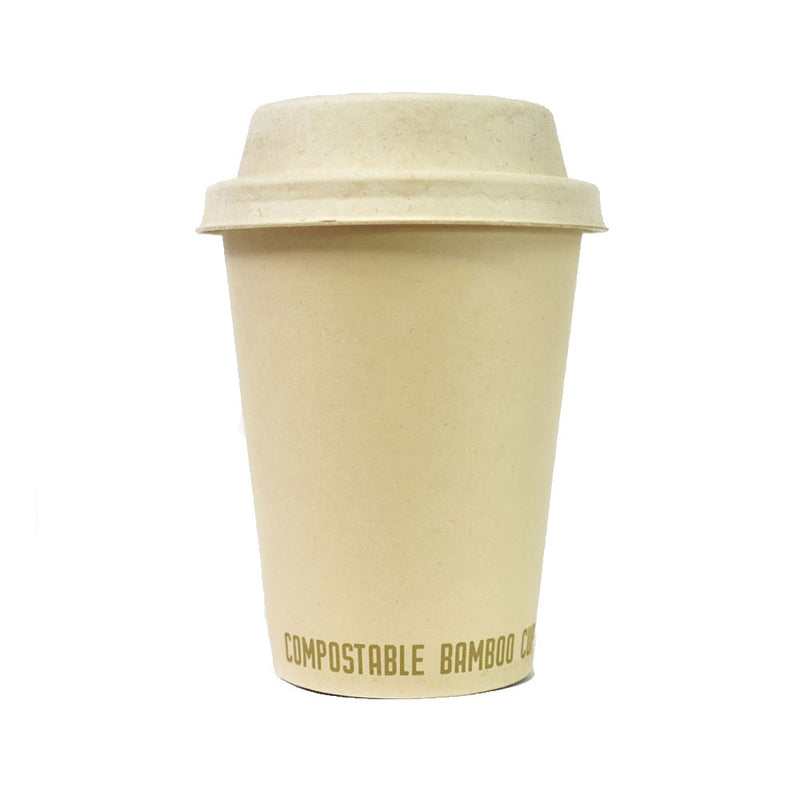 Coupe compostable en fibre de bambou vert.