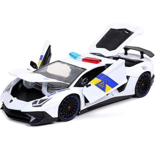 Hyperspec 2017 Lamborghini Aventador White 1:24 Scale